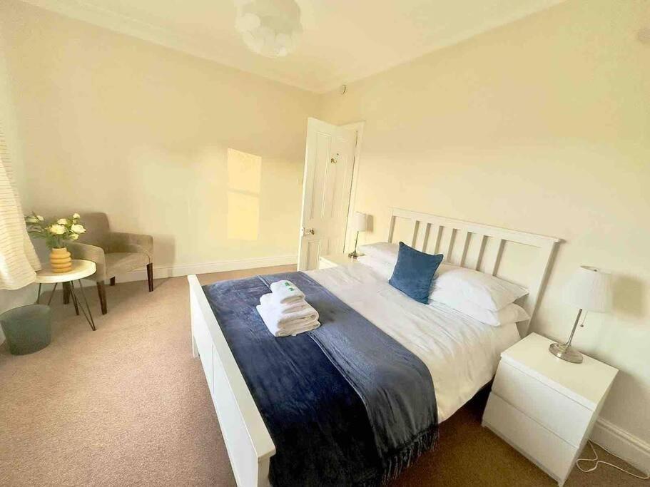 Spacious & Bright 3 Bed Harrogate Apartment Dış mekan fotoğraf